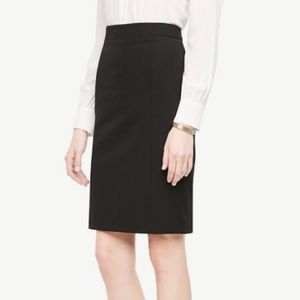 Ann Taylor Seasonless Stretch Black Suit Skirt